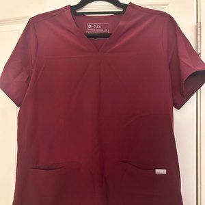 women's Burgundy FIONlite™ Casma - Three-Pocket Scrub Top - M / Burgundy